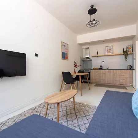 Malvina's Dream 2. Lower Ground Renovated Getaway Apartmán
