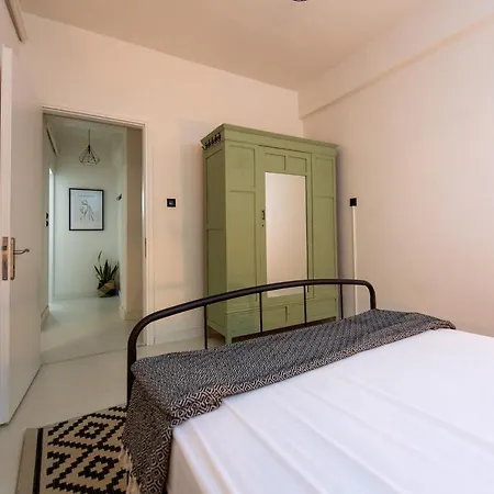 Malvina's Dream 2. Lower Ground Renovated Getaway Aigio